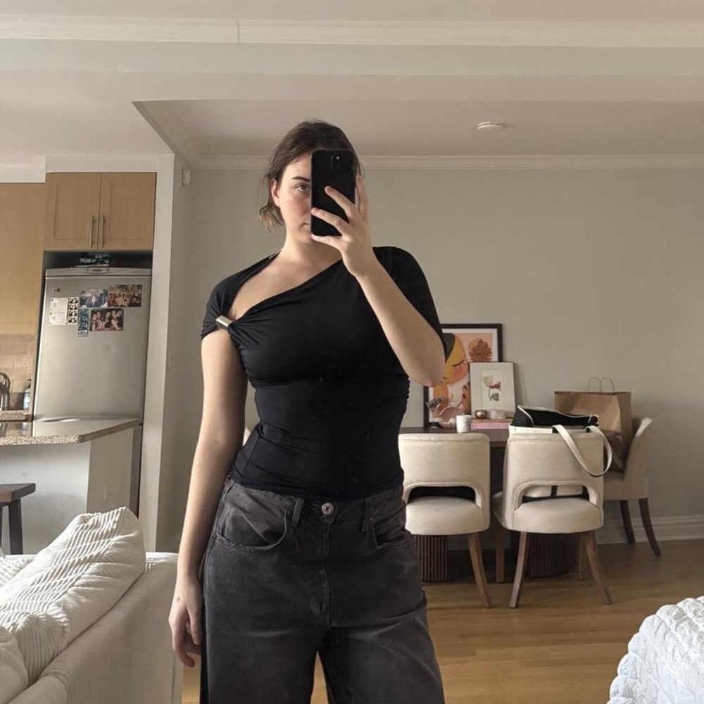 Zara Black One-Shoulder Twist Detail Top